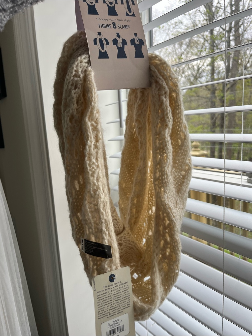 Bass Cream Cable Knit Infinity Scarf - Picture 3 of 8